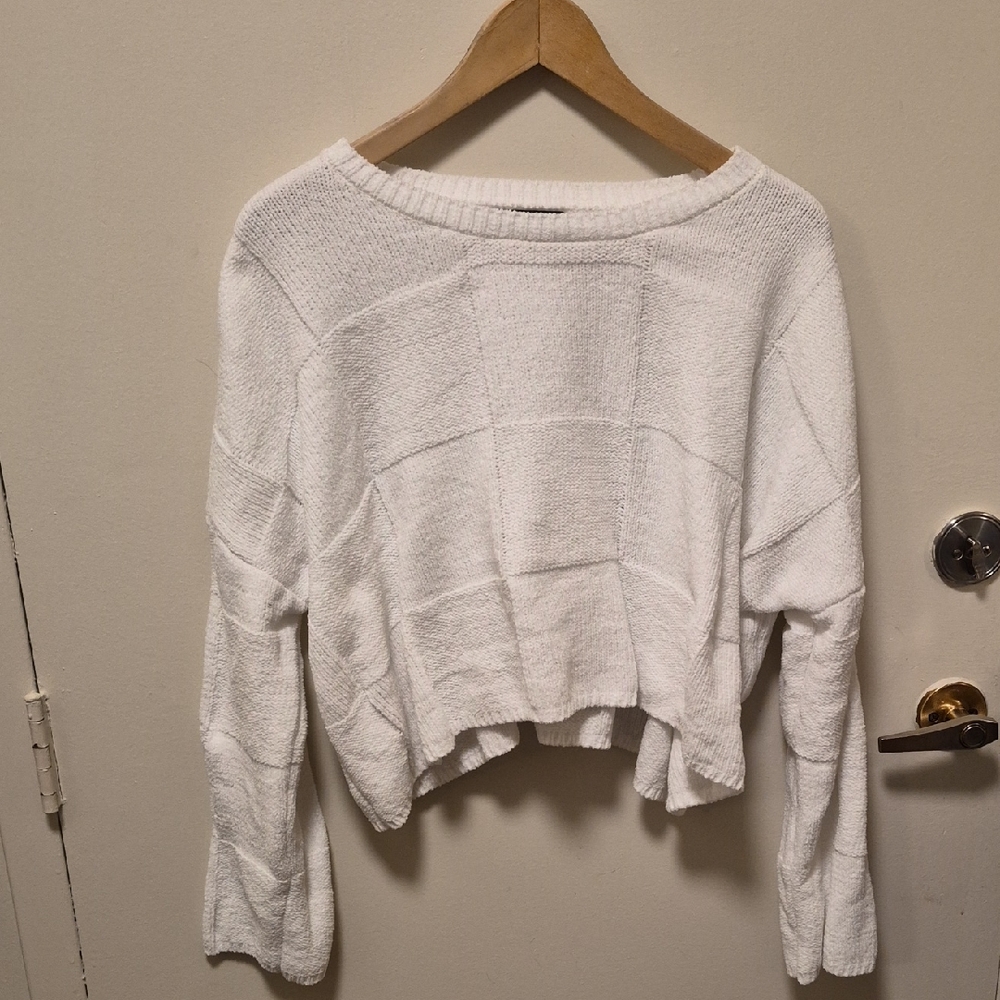 moon & madison White Crew Neck Sweater